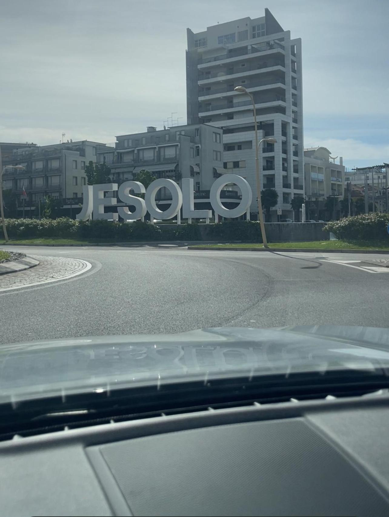 Attico Sole Daire Lido di Jesolo Dış mekan fotoğraf